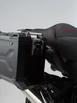Aktuell SW-Motech TRAX ADV Alukoffer-System Schwarz. 37/37 l. Honda Crosstourer (11-).