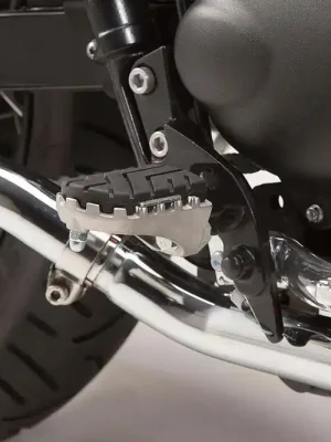 Garantierte Lieferung SW-Motech ION Fußrasten-Kit Triumph Bonneville/T100 (04-16), Scrambler (05-).