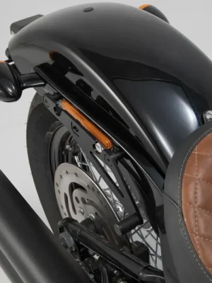 Aktuell SW-Motech SLH Seitenträger LH1 rechts Harley-Davidson Street Bob/Slim/Standard. Für LH1.