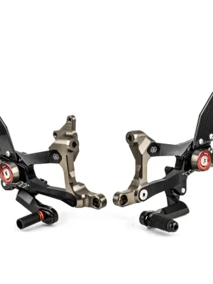 Jetzt Kaufen Gilles Fußrastenanlage MUE2 verstellbar ABE passend für Ducati Panigale V4 / S / R - Modelle