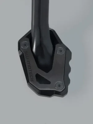 SW-Motech Seitenständerfuß-Verbreiterung Schwarz/Silbern. Suzuki-Modelle. Neue Ware