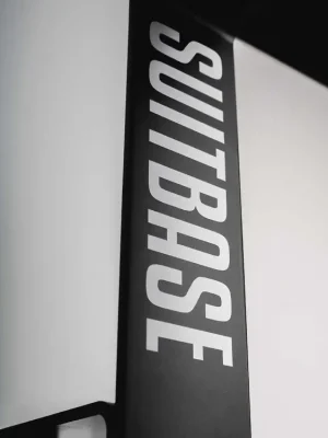 Meistverkauft Suitbase PRO V4 Logo - Dekor